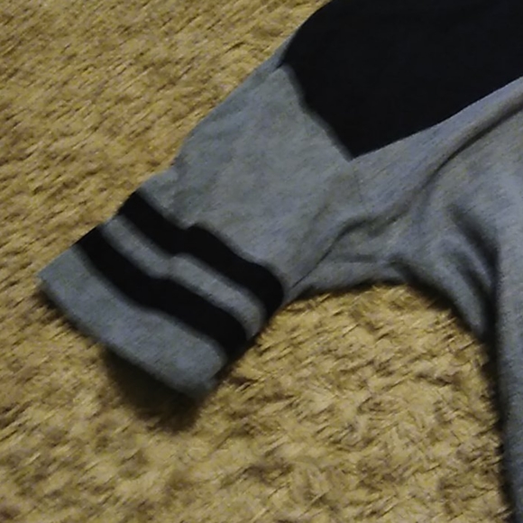 Shirt - Picture 2 of 5